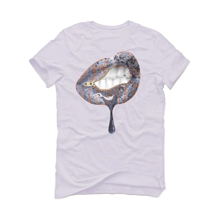 Air Jordan 1 High OG WMNS Washed Pink | ILLCURRENCY White T-Shirt (LIPS UNSEALED) - Image 2